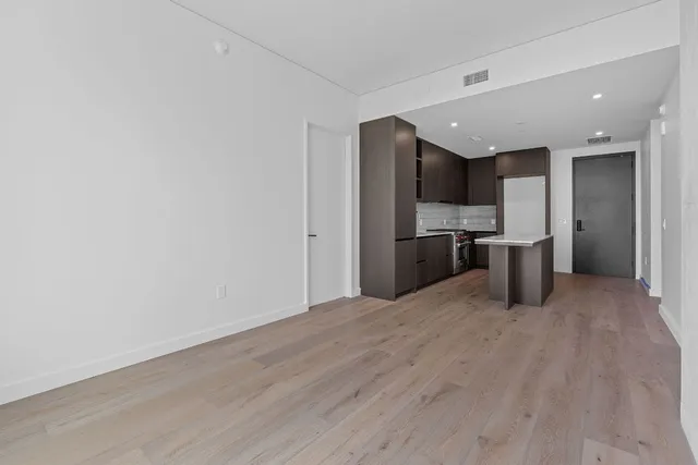 $4,695 | 610 Davis Street, Unit 3004, Austin, TX 78701