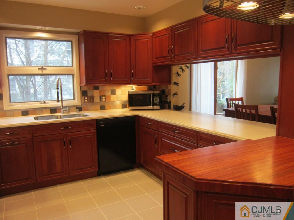 596 Marlboro Road Old Bridge, NJ 08857 - Photo 10 of 24 Gallery Image 10
