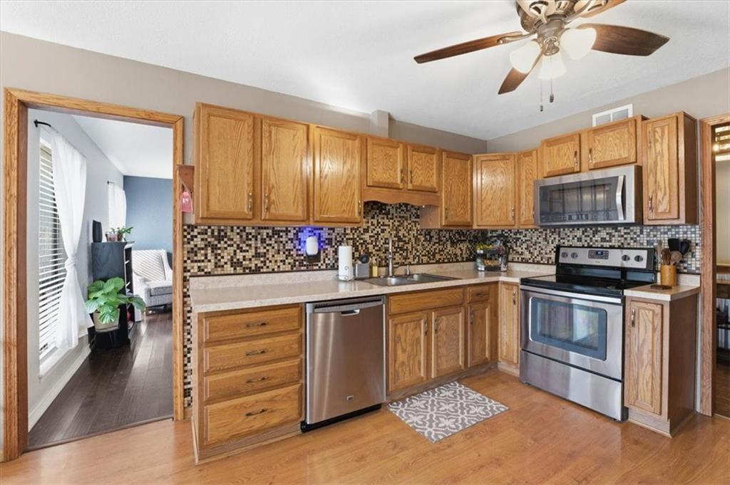 21800 South Martha Road Peculiar, MO 64078 - Photo 11 of 23