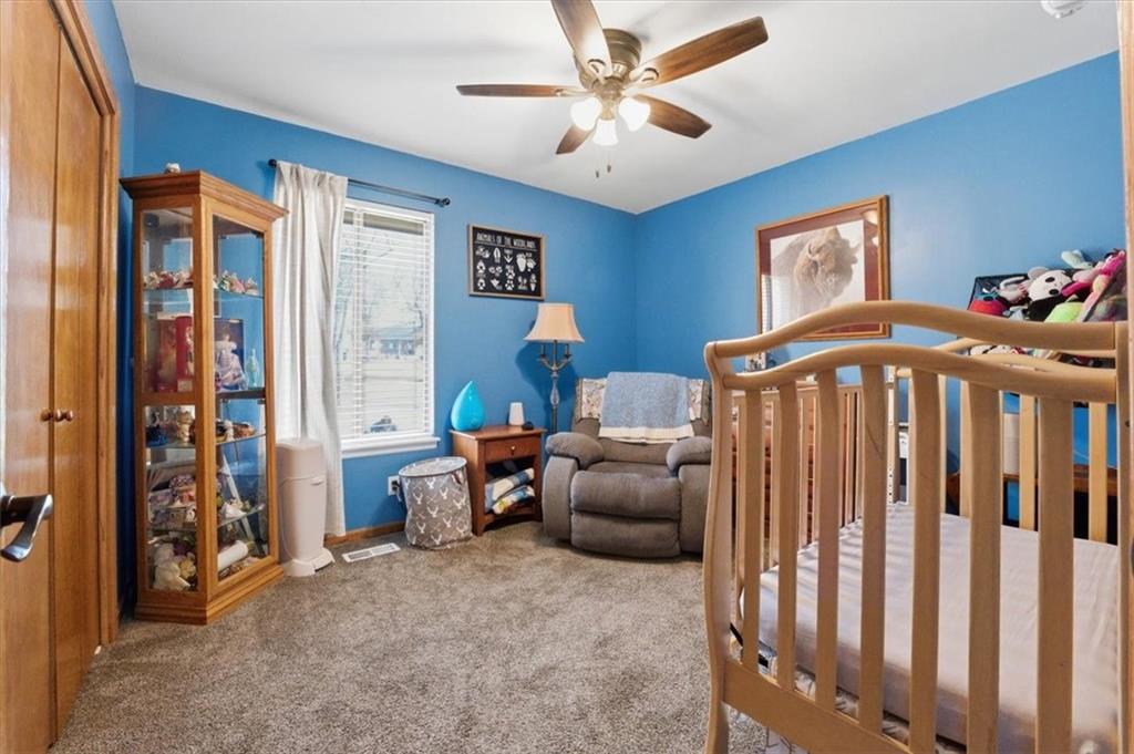 21800 South Martha Road Peculiar, MO 64078 - Photo 13 of 23