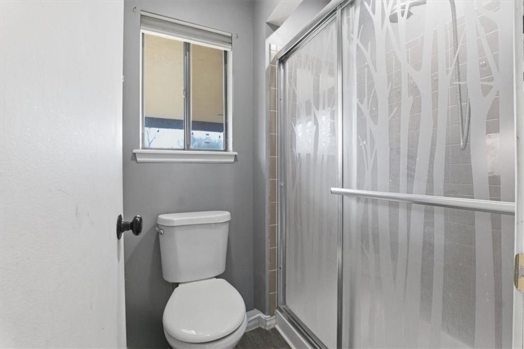 21800 South Martha Road Peculiar, MO 64078 - Photo 17 of 23