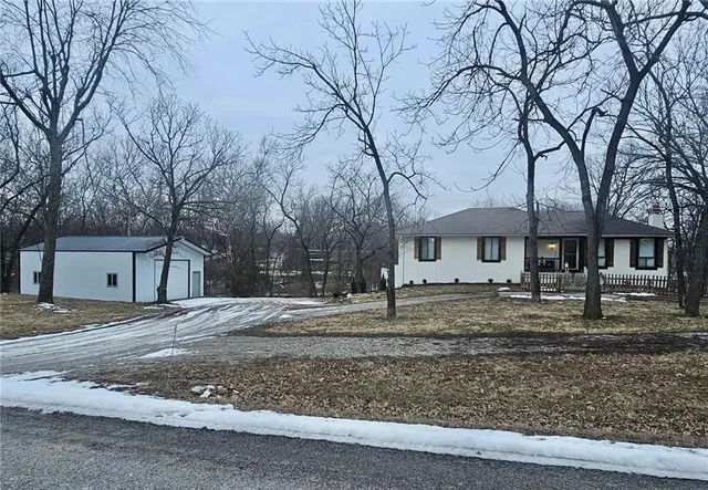 $447,000 | 21800 South Martha Road, Peculiar, MO 64078