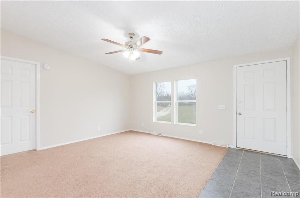 23500 Karr Road Belleville, MI 48111 - Photo 2 of 42