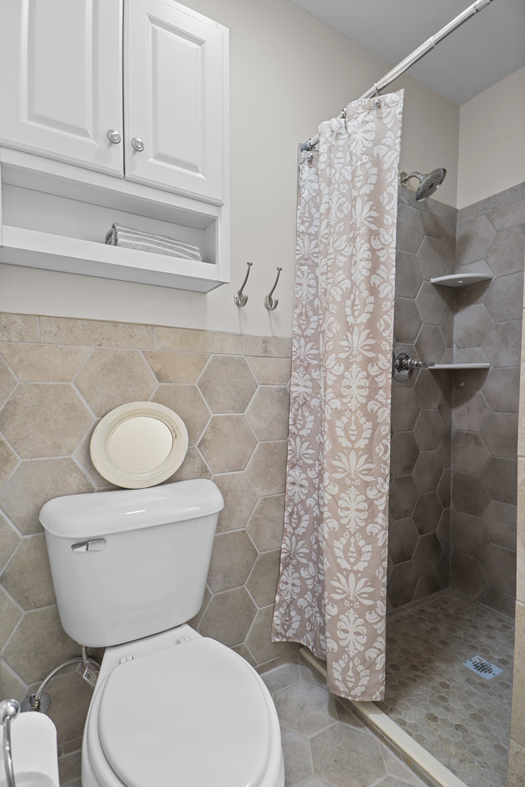 6100 Clydeton Road Waverly, TN 37185 - Photo 20 of 32 Ceramic tile shower .
