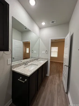 $1,550 | 351 Emma Drive, New Braunfels, TX 78130