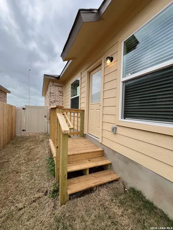 $1,550 | 351 Emma Drive, New Braunfels, TX 78130