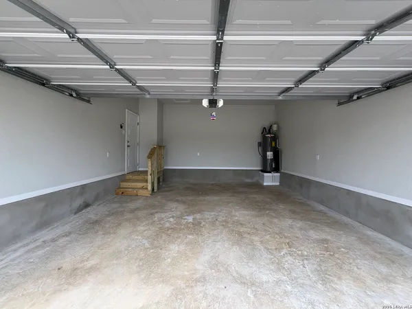 $1,550 | 351 Emma Drive, New Braunfels, TX 78130