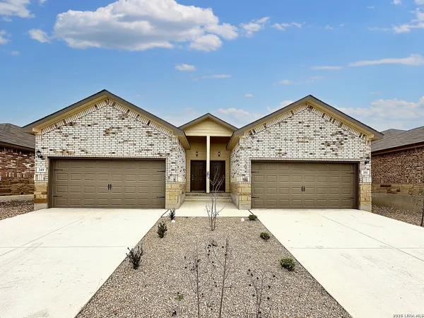 $1,550 | 351 Emma Drive, New Braunfels, TX 78130