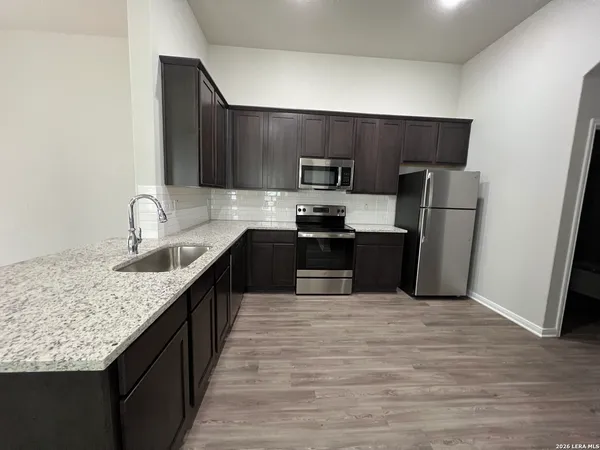 $1,550 | 351 Emma Drive, New Braunfels, TX 78130