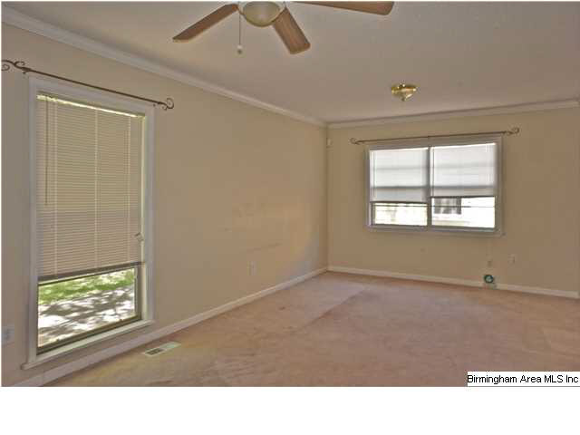 720 Center Place Southwest Birmingham, AL 35211 - Photo 3 of 32