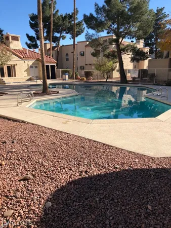 $995 | 2967 Juniper Hills Boulevard, Unit 201, Las Vegas, NV 89142
