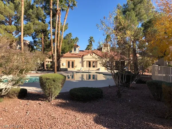 $995 | 2967 Juniper Hills Boulevard, Unit 201, Las Vegas, NV 89142