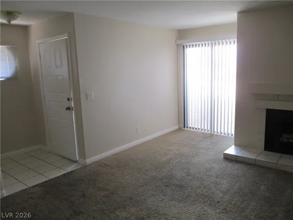 $995 | 2967 Juniper Hills Boulevard, Unit 201, Las Vegas, NV 89142
