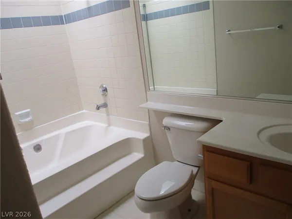 $995 | 2967 Juniper Hills Boulevard, Unit 201, Las Vegas, NV 89142