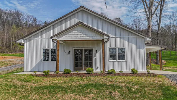 $419,900 | 735 Lead Mine Valley Road Southwest, Cleveland, TN 37311