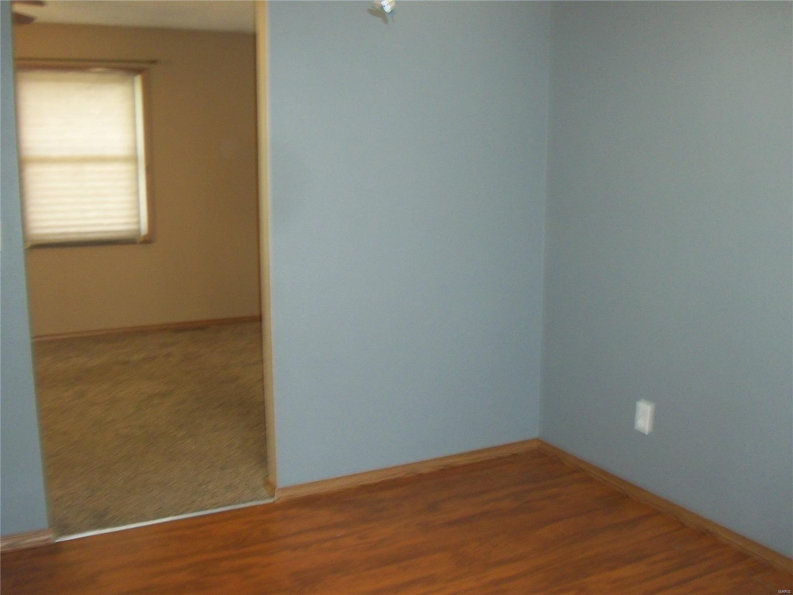 805 Sinclair Avenue South Roxana, IL 62087 - Photo 10 of 10 Gallery Image 10