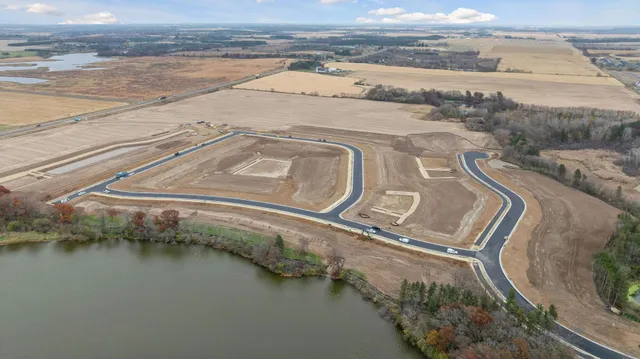 $85,000 | 1133 North Shore Drive, New Richmond, WI 54017