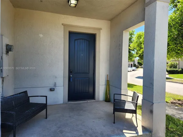$1,500 | 14237 Southwest 274th Street, Homestead, FL 33032