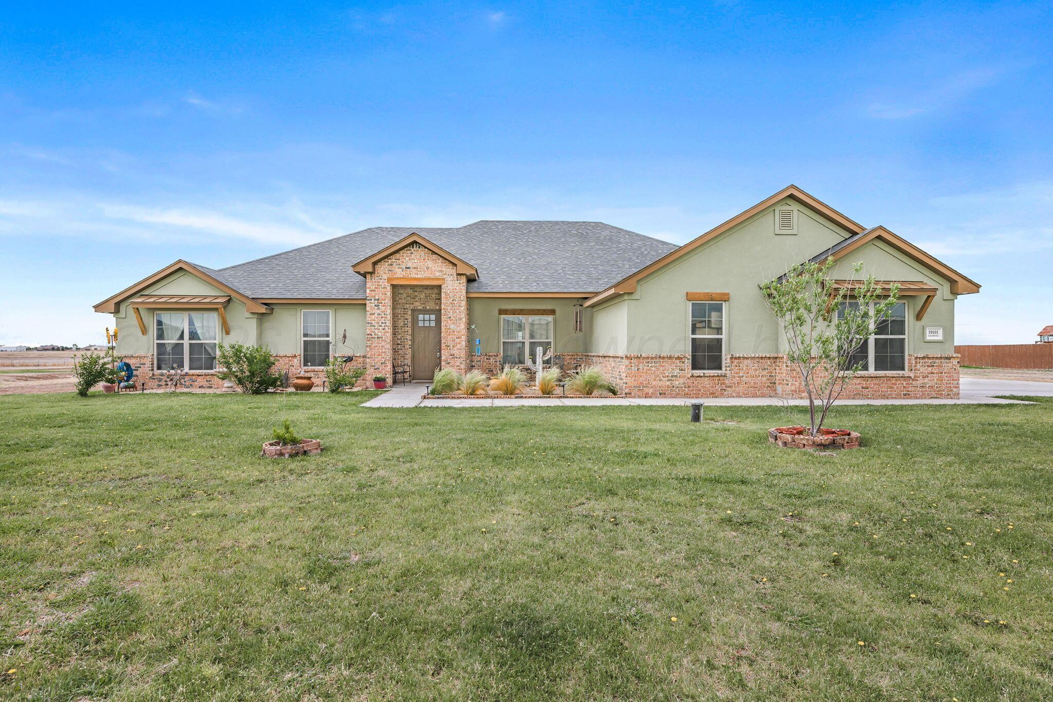 19101 Elk Springs 01
