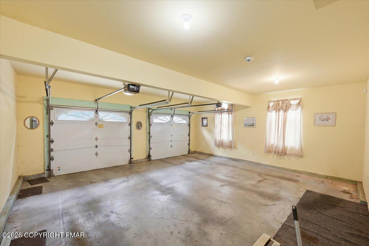 183 Chatham Hill Road Stroudsburg, PA 18360 - Photo 126 of 160 104-106_DSC_7883_autoremove_44021091