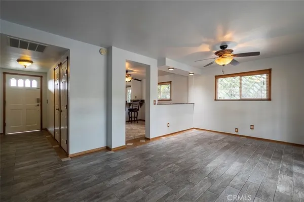 $3,900 | 28190 Hot Springs Avenue, Canyon Country, CA 91351