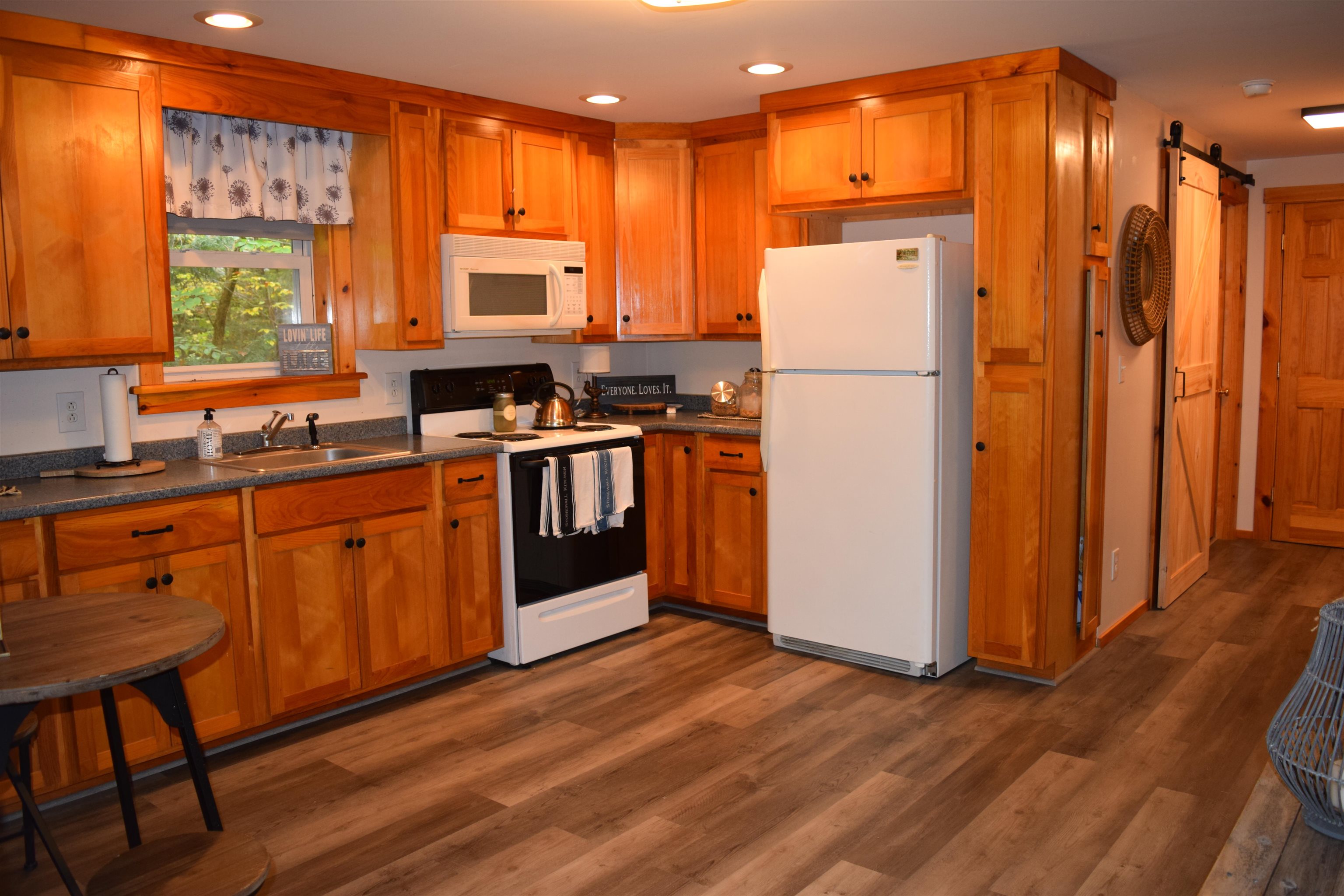 77 Eidelweiss Drive Madison, NH 03849 - Photo 13 of 36