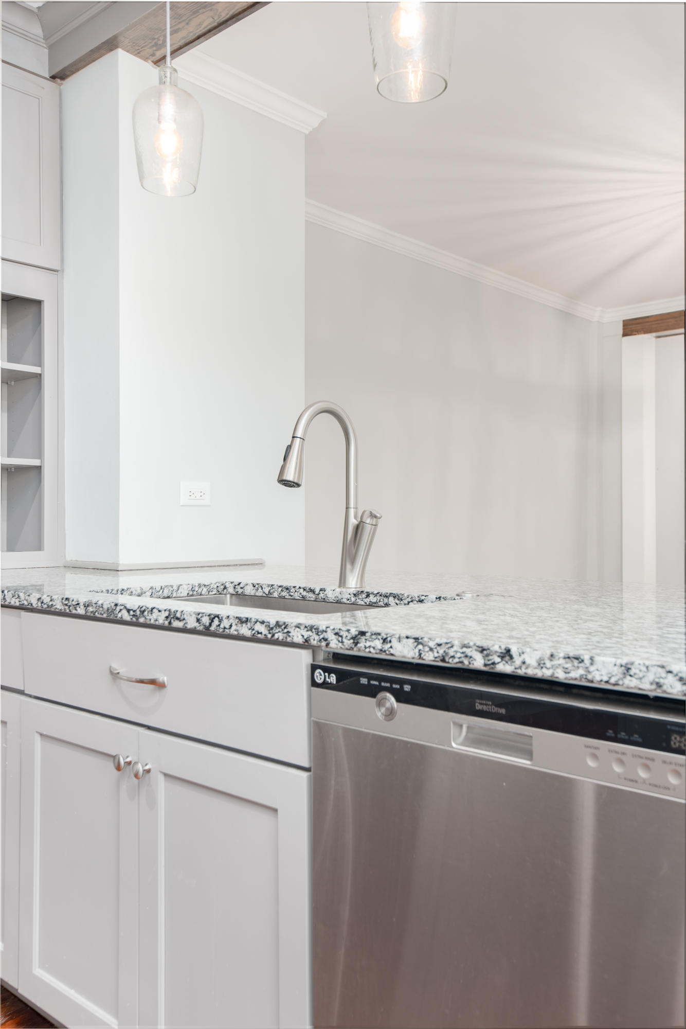 22 Nassau Street Charleston, SC 29403 - Photo 56 of 86 22NassaubyKeenEyeMarketing(4of34)