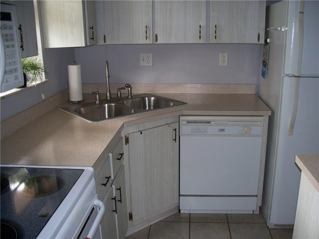 1917 Southwest Palm City Road, Unit 9C Stuart, FL 34994 - Photo 10 of 33 Gallery Image 10