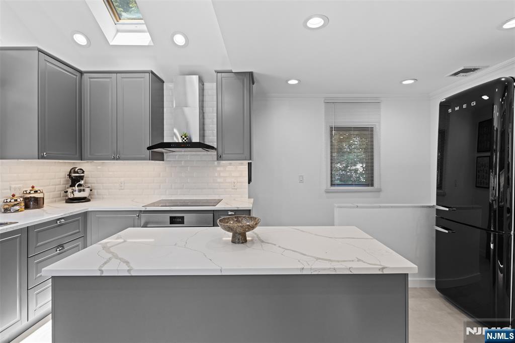 502 Closter Dock Road Closter, NJ 07624 - Photo 5 of 47