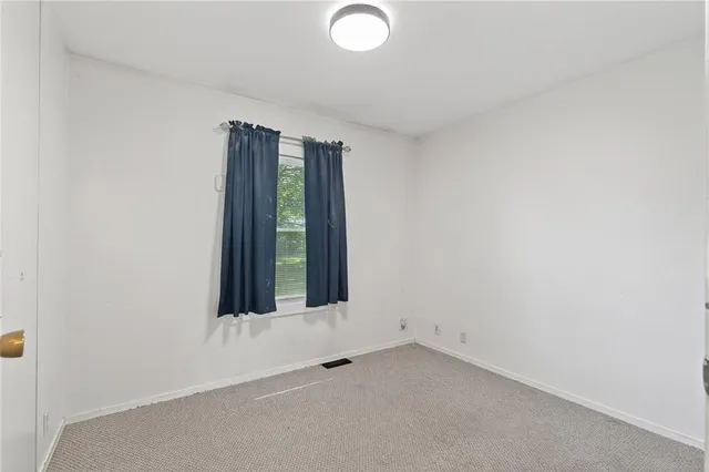 $195,000 | 6103 East 152nd Street, Grandview, MO 64030