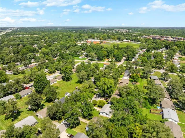 $195,000 | 6103 East 152nd Street, Grandview, MO 64030