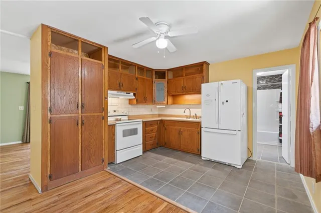 $195,000 | 6103 East 152nd Street, Grandview, MO 64030