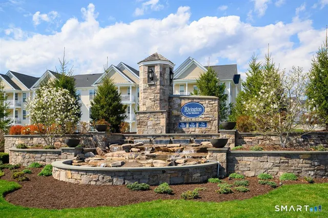 $699,000 | 14 East Cross Trail, Unit 14, Danbury, CT 06810