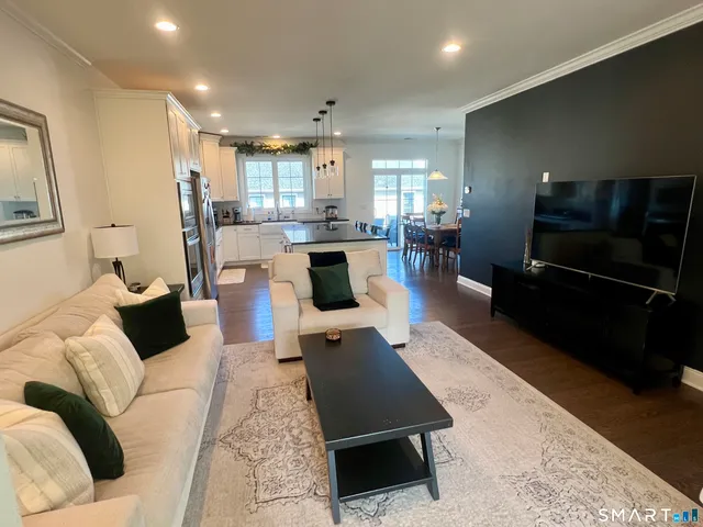 $699,000 | 14 East Cross Trail, Unit 14, Danbury, CT 06810