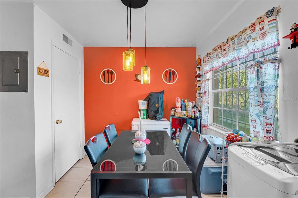 1605 West Oak Ridge Road, Unit A Orlando, FL 32809 - Photo 11 of 21 Gallery Image 11