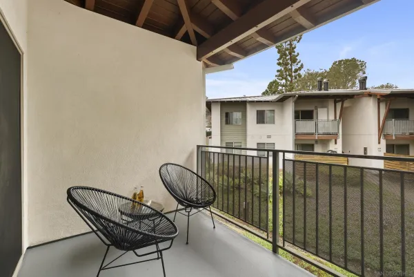$575,000 | 1810 South El Camino Real, Unit 202, Encinitas, CA 92024