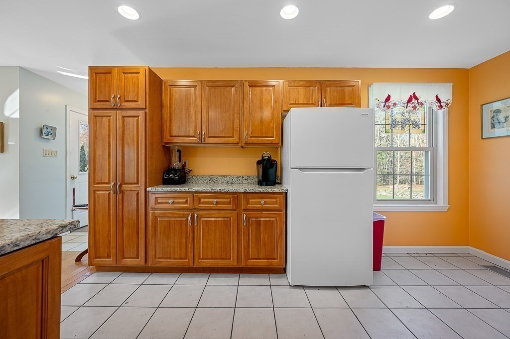 49 Bullard Road Oakham, MA 01068 - Photo 12 of 39