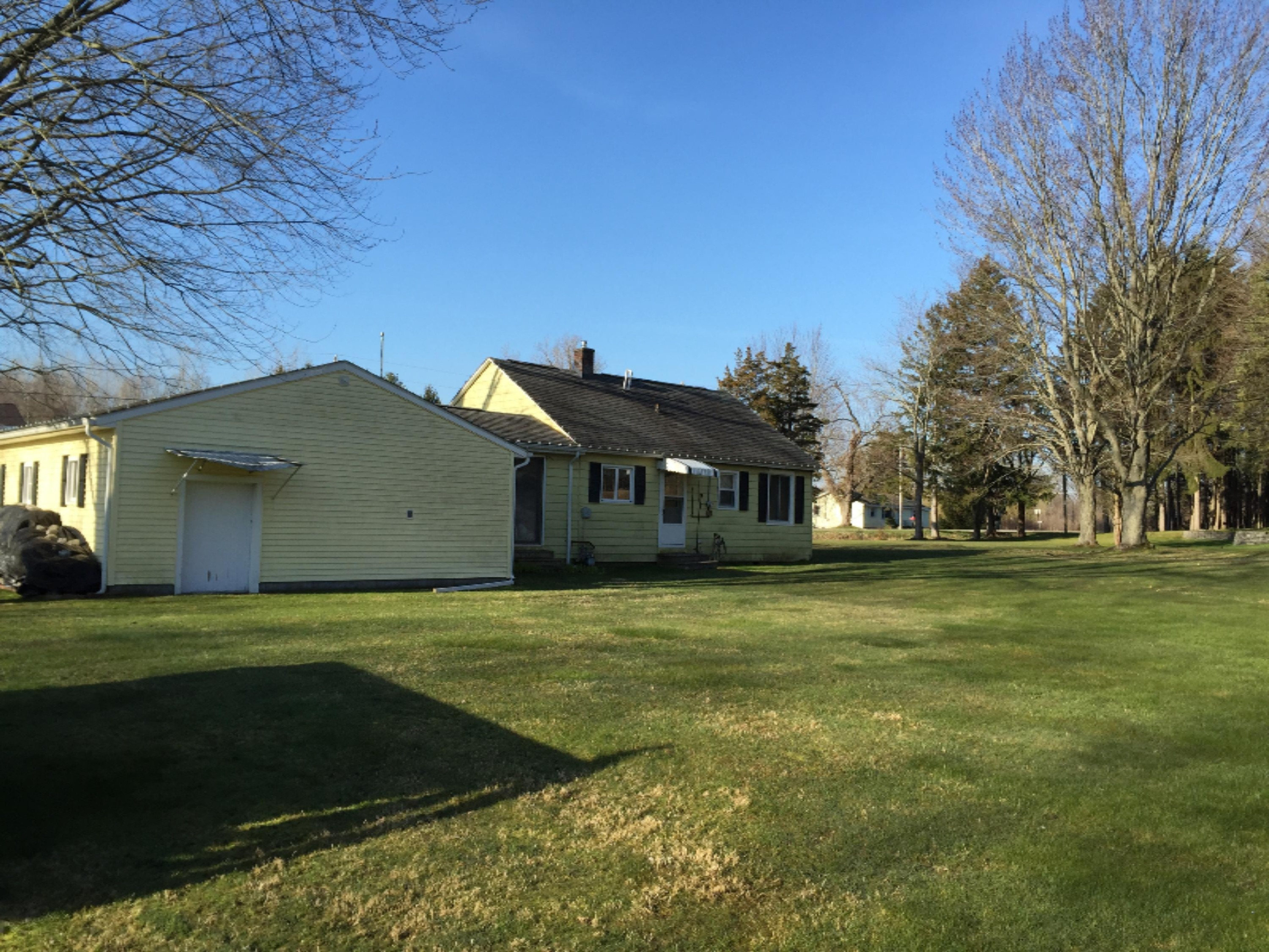 14353 Leonard Road Spring Lake, MI 49456 - Photo 2 of 15 IMG_4430