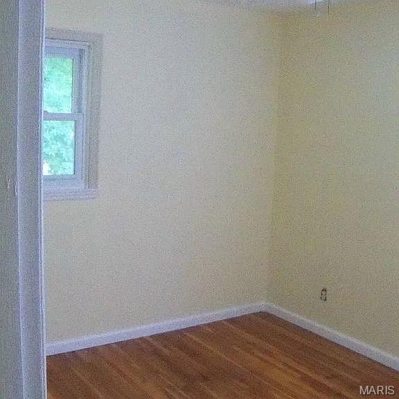 310 Midlothian Road St. Louis, MO 63137 - Photo 12 of 16