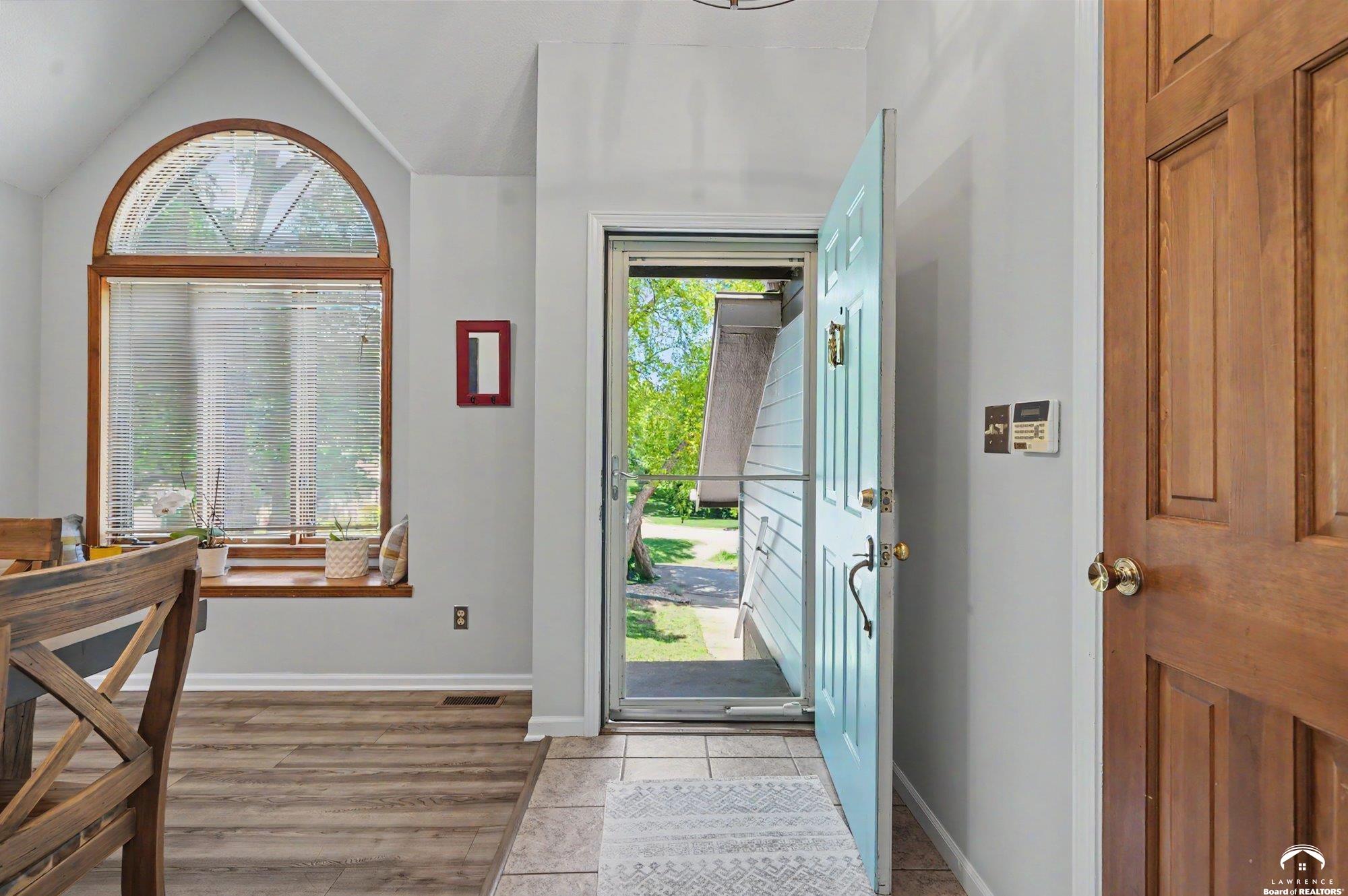 3605 Riverview Road Lawrence, KS 66049 - Photo 6 of 64