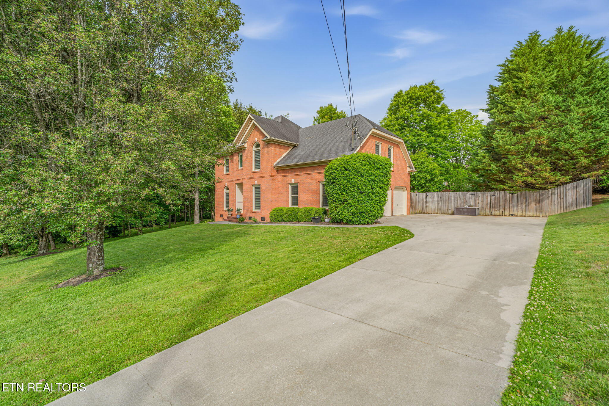 817 Tate Trotter Road Powell, TN 37849 - Photo 6 of 52 7-web-or-mls-817 Tate Trotter Road-55