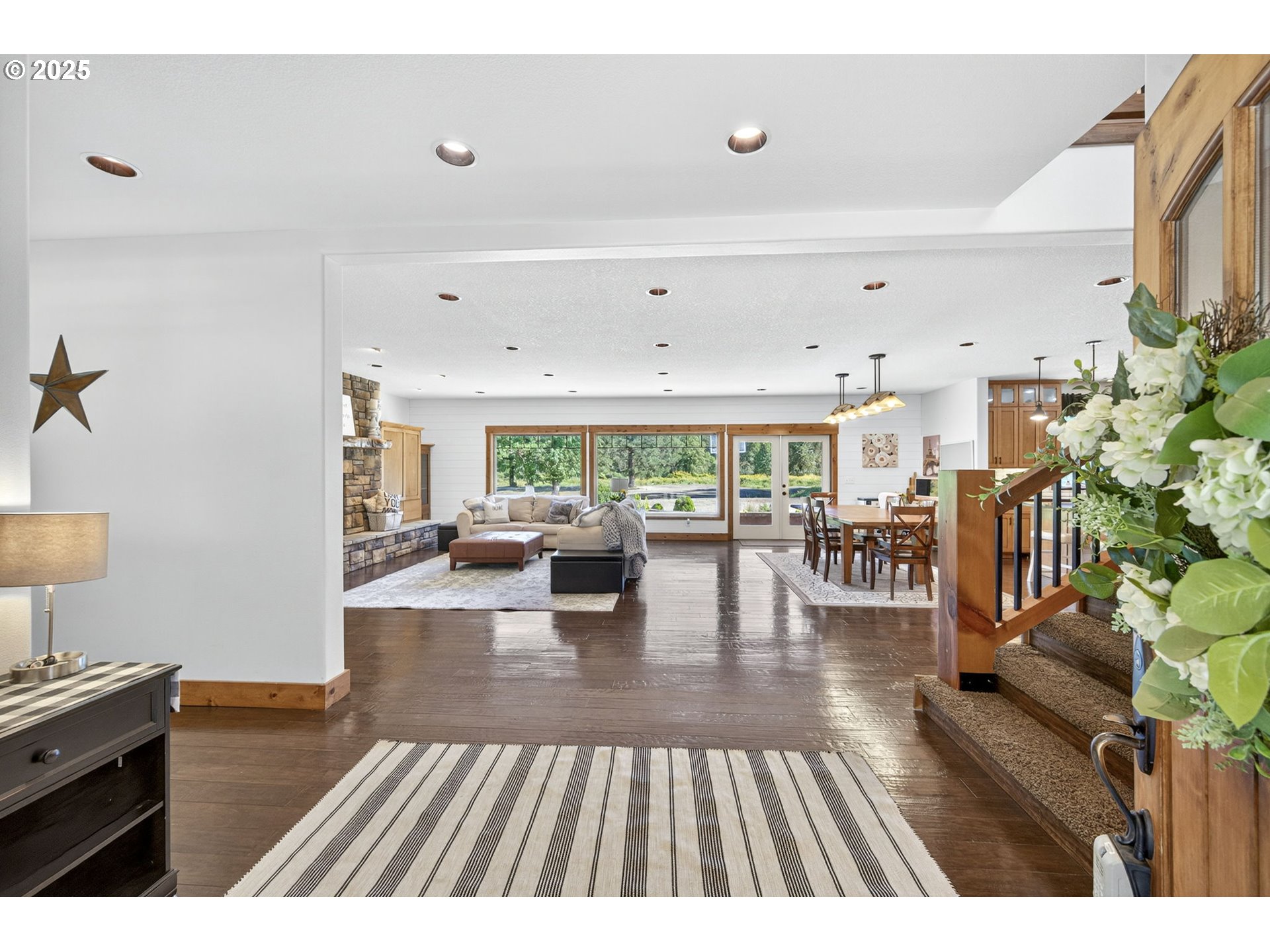 15047 South Macksburg Road Mulino, OR 97042 - Photo 11 of 48 a outdoor space with lots of table and chairs