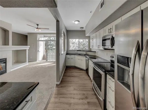 $2,248 | 9550 East Florida Avenue, Unit 2022, Denver, CO 80247