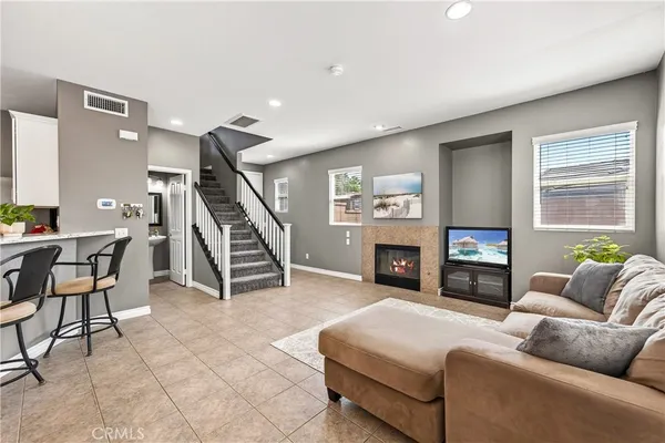 $625,000 | 5759 Mapleview Drive, Jurupa Valley, CA 92509