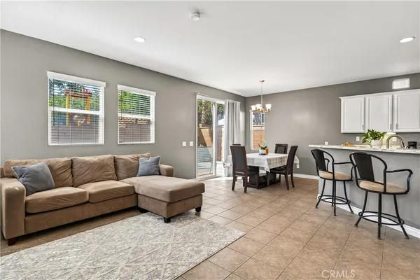 $625,000 | 5759 Mapleview Drive, Jurupa Valley, CA 92509