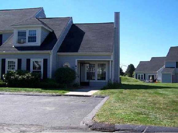 45 Riviera Road, Unit 45 Hudson, NH 03051 - Photo 1 of 2