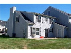 45 Riviera Road, Unit 45 Hudson, NH 03051 - Photo 2 of 2