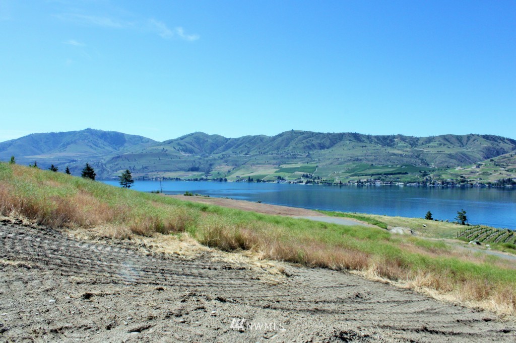 102 Winesap Road Chelan, WA 98816 - Photo 8 of 8 Gallery Image 8
