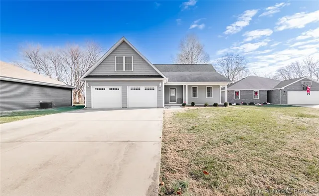 $299,900 | 972 James Avenue, Seymour, IN 47274