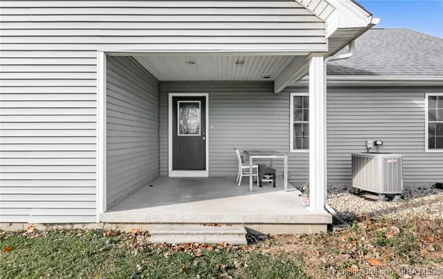 $299,900 | 972 James Avenue, Seymour, IN 47274